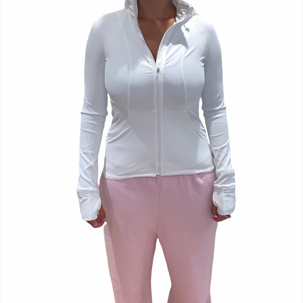 Lululemon Wind breaker- Hood, pockets, zipper